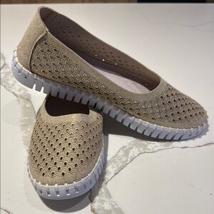 Ilse Jacobsen Tulipu Perforated Slip-on Sneaker